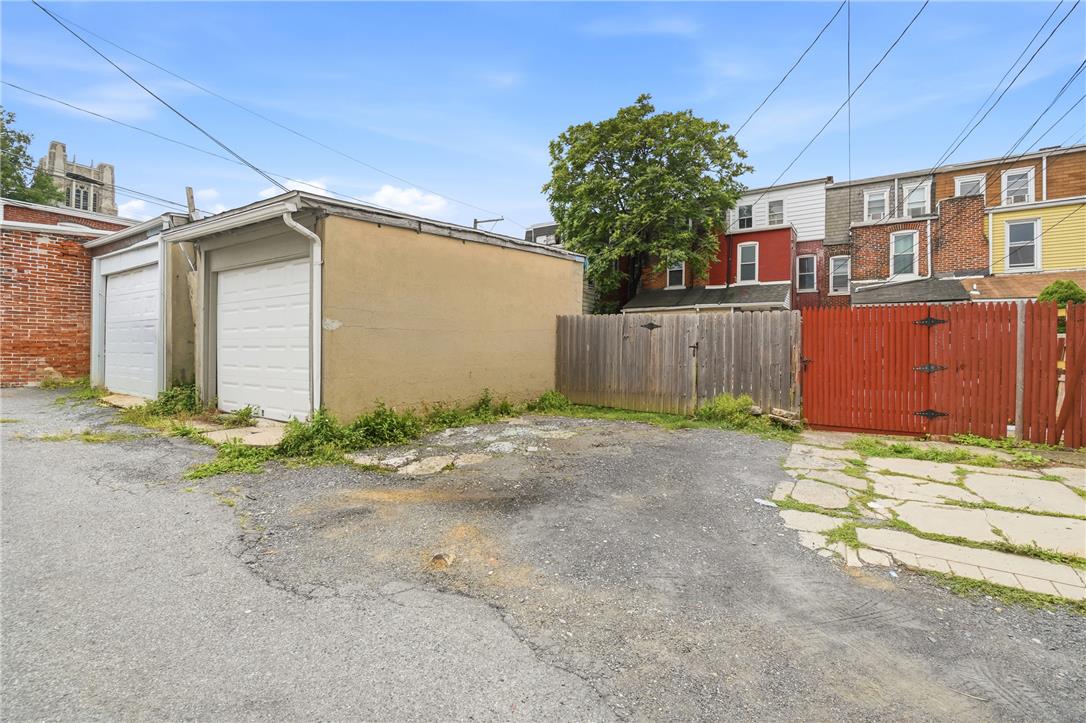 1019 Allen Street Property Photo 13