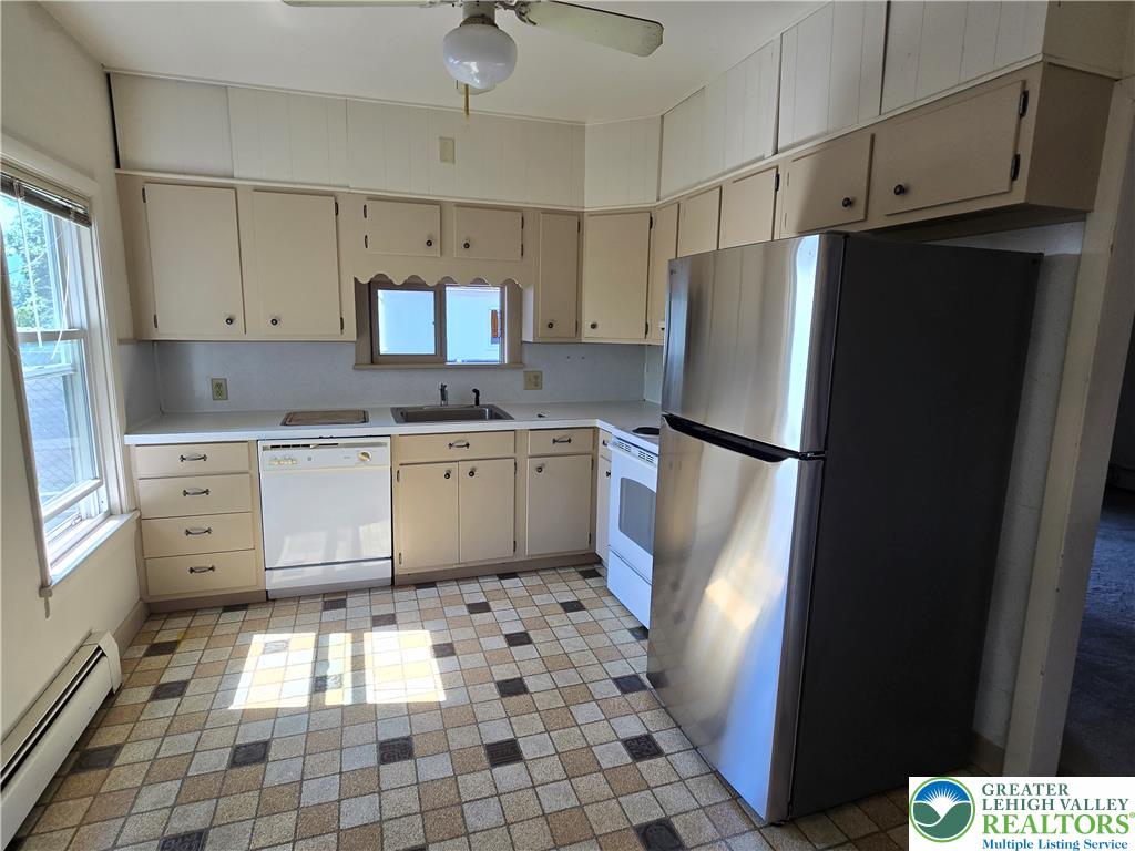 632 Linden Street 2 Property Photo 6