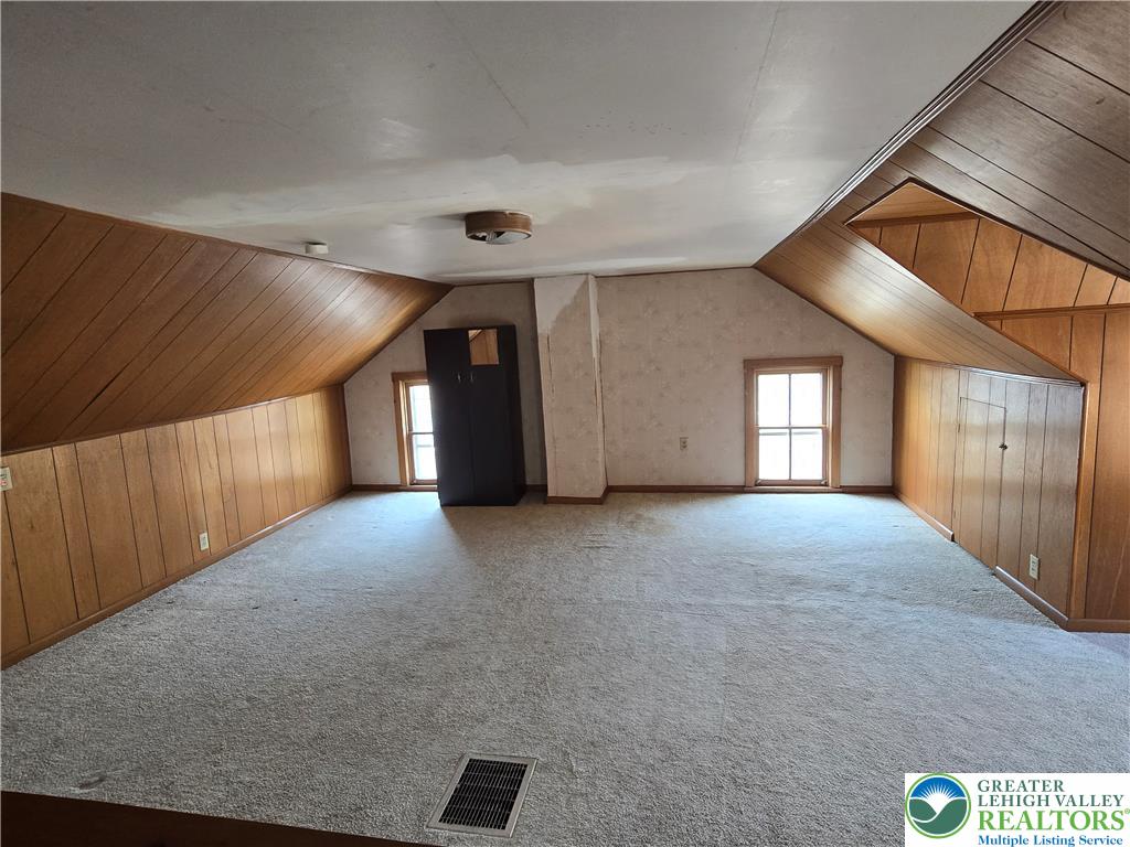 632 Linden Street 2 Property Photo 11