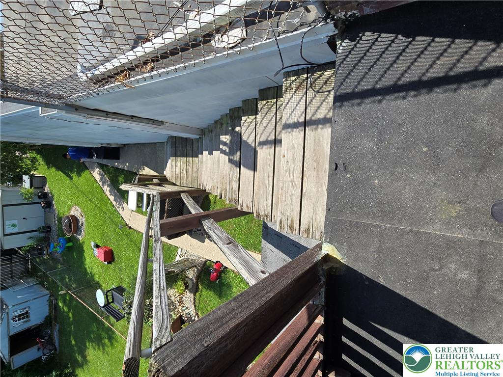 632 Linden Street 2 Property Photo 16