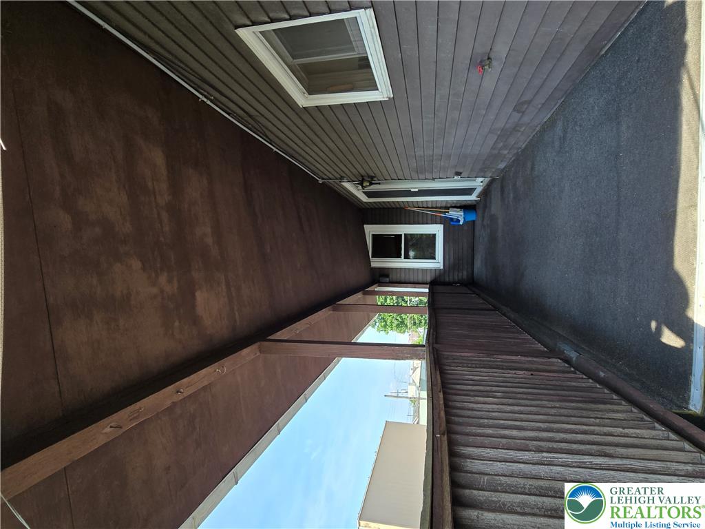 632 Linden Street 2 Property Photo 17