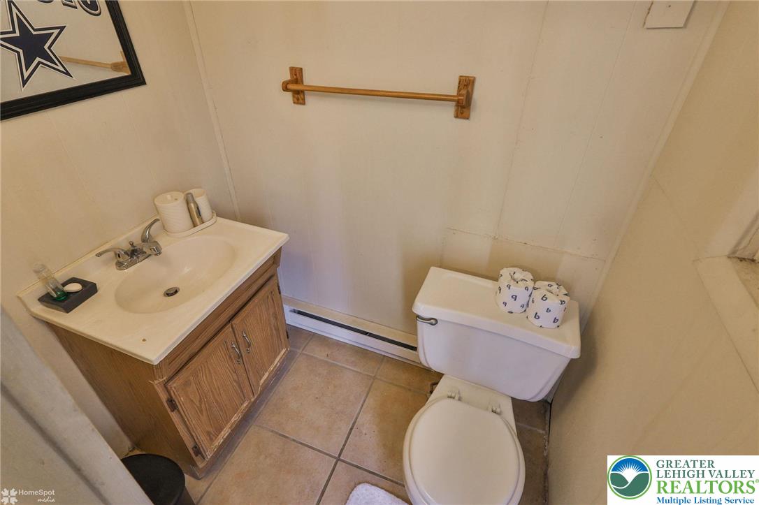 518 North New Street Property Photo 14