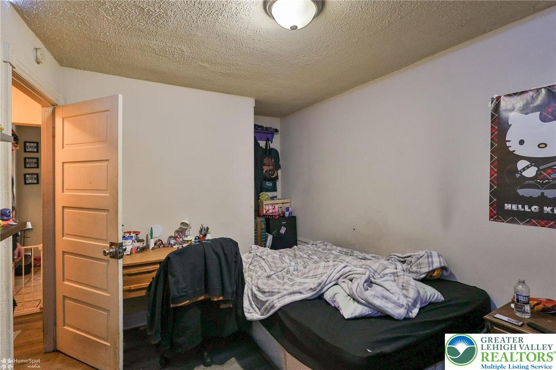 518 North New Street Property Photo 27