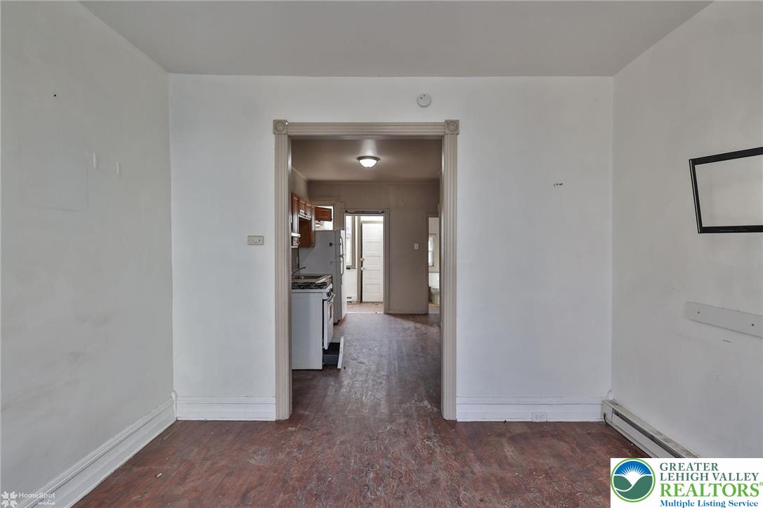 934 West Pine Street Property Photo 6