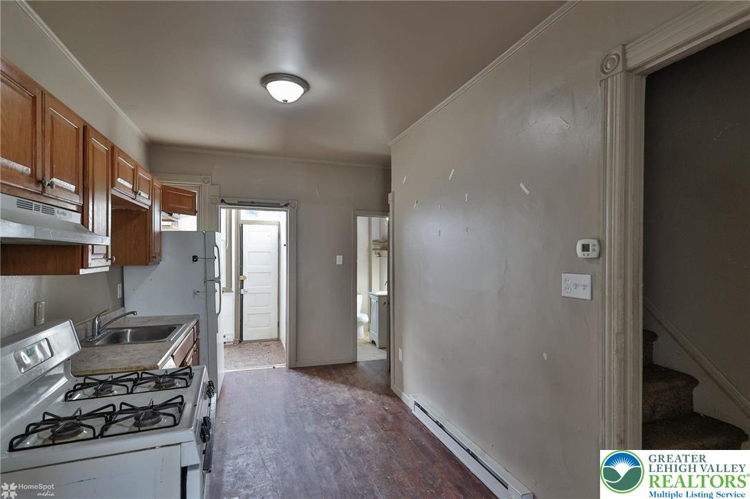 934 West Pine Street Property Photo 11