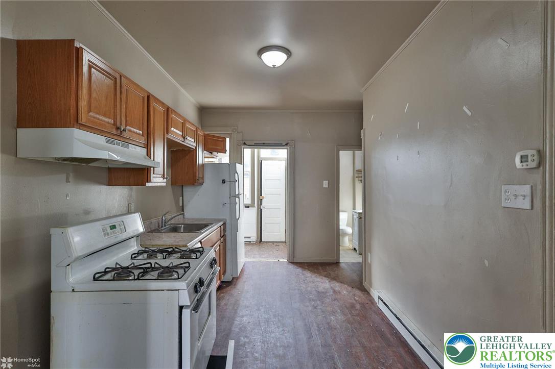 934 West Pine Street Property Photo 40