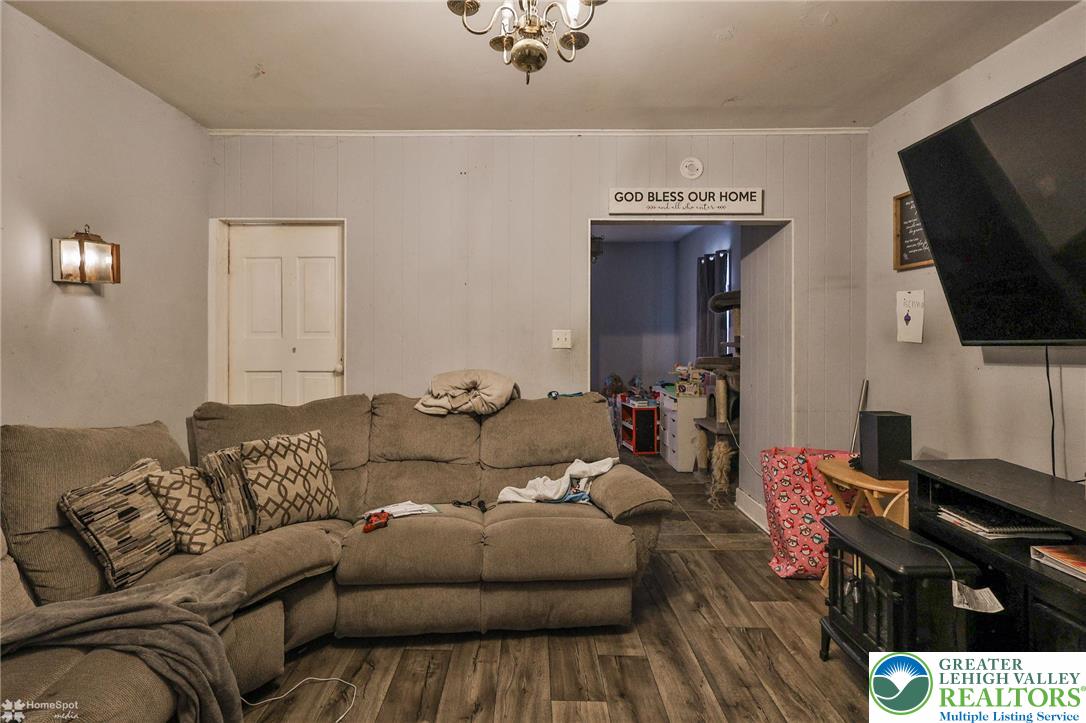 317 North Law Street Property Photo 5