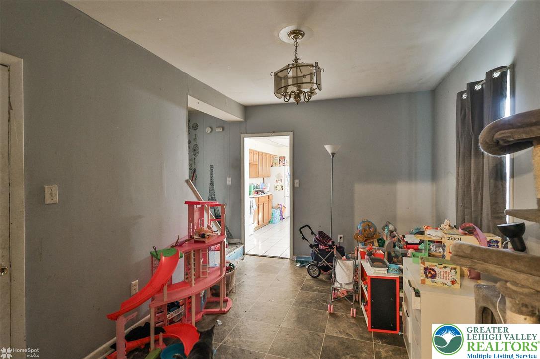 317 North Law Street Property Photo 9