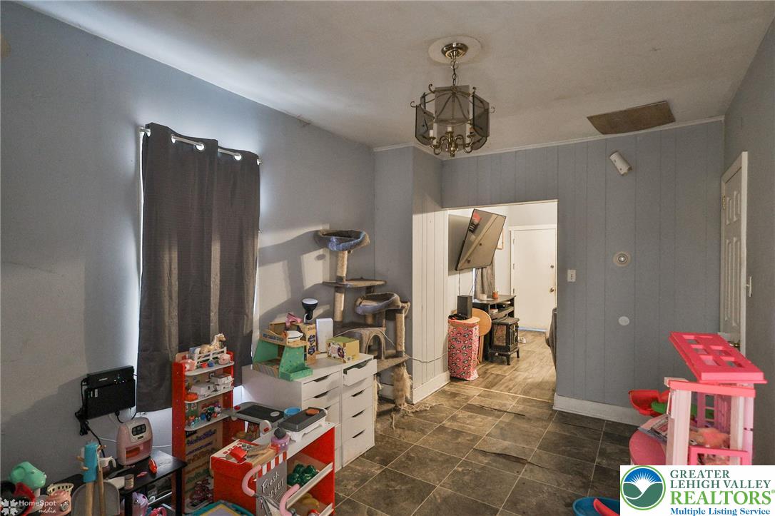 317 North Law Street Property Photo 11