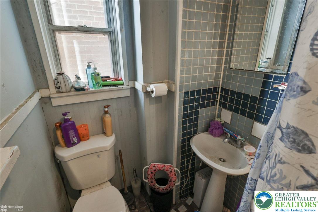 317 North Law Street Property Photo 21