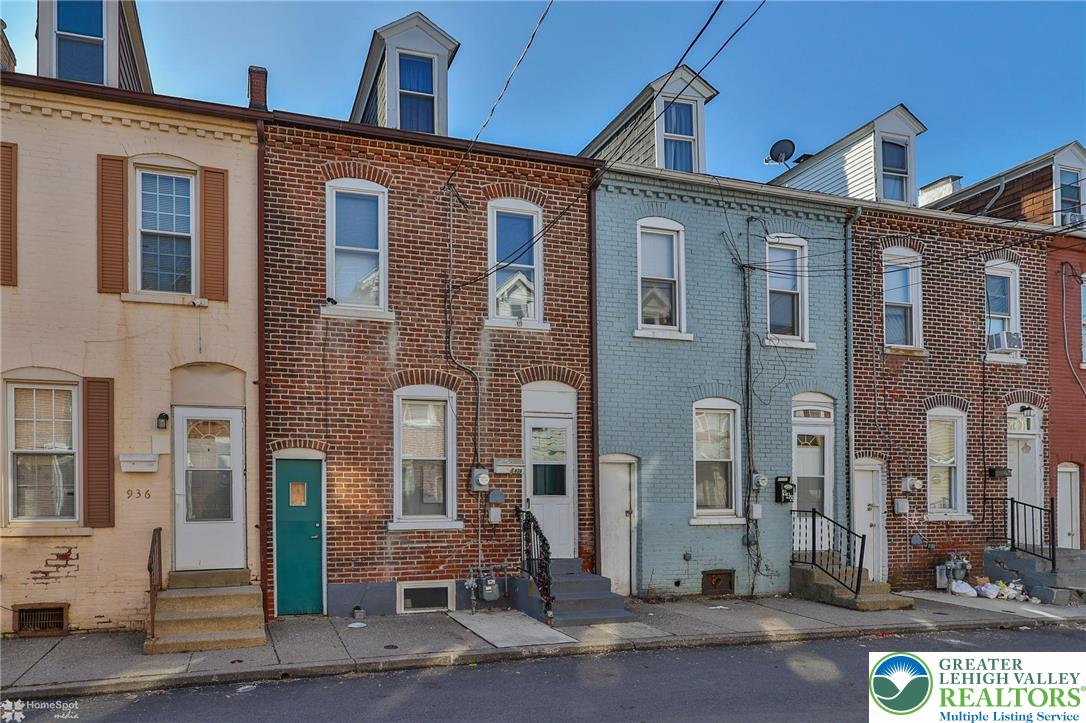 938 North Street Property Photo 3