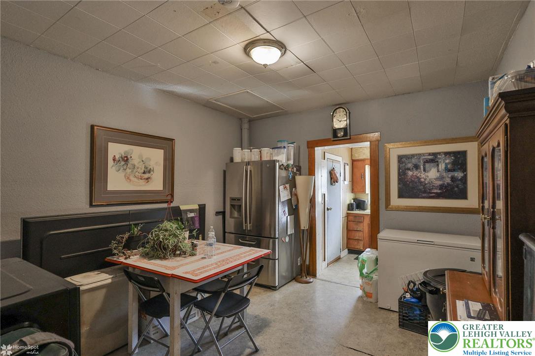 938 North Street Property Photo 5