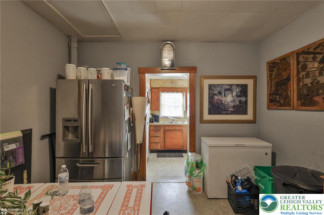 938 North Street Property Photo 7