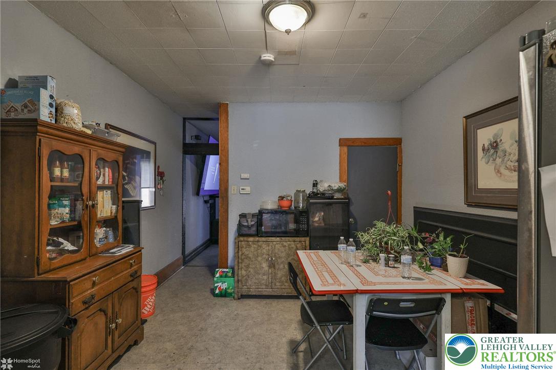 938 North Street Property Photo 11