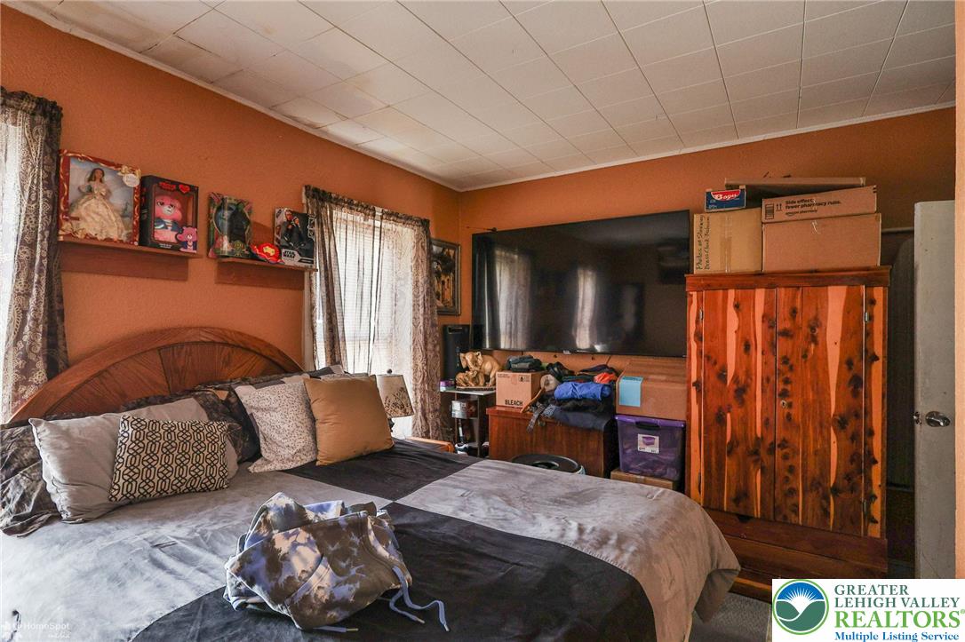 938 North Street Property Photo 17