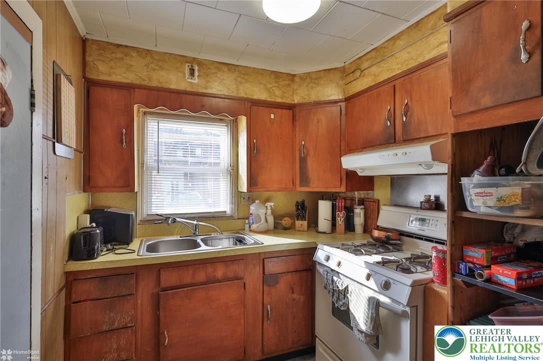 938 North Street Property Photo 18