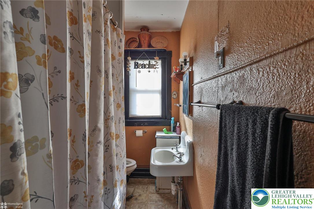 938 North Street Property Photo 20