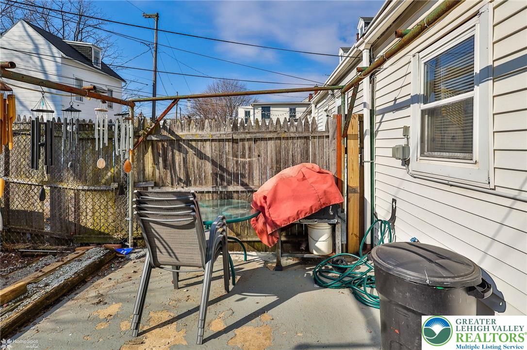 938 North Street Property Photo 29