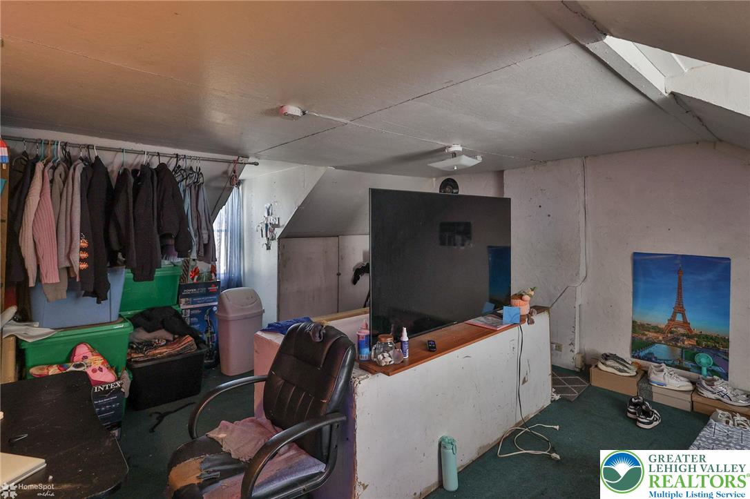 938 North Street Property Photo 30