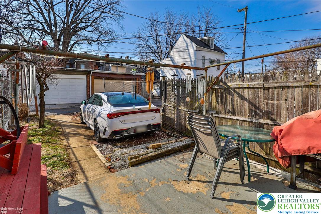 938 North Street Property Photo 36