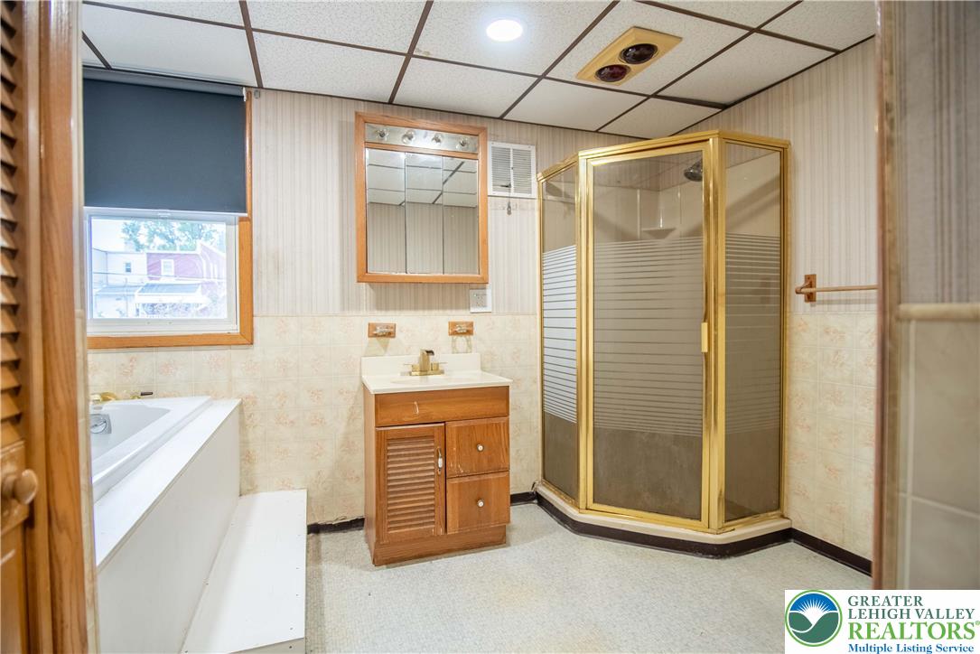1940 Glendale Avenue Property Photo 13