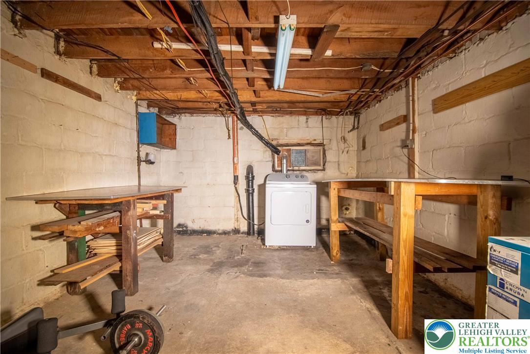 1940 Glendale Avenue Property Photo 15