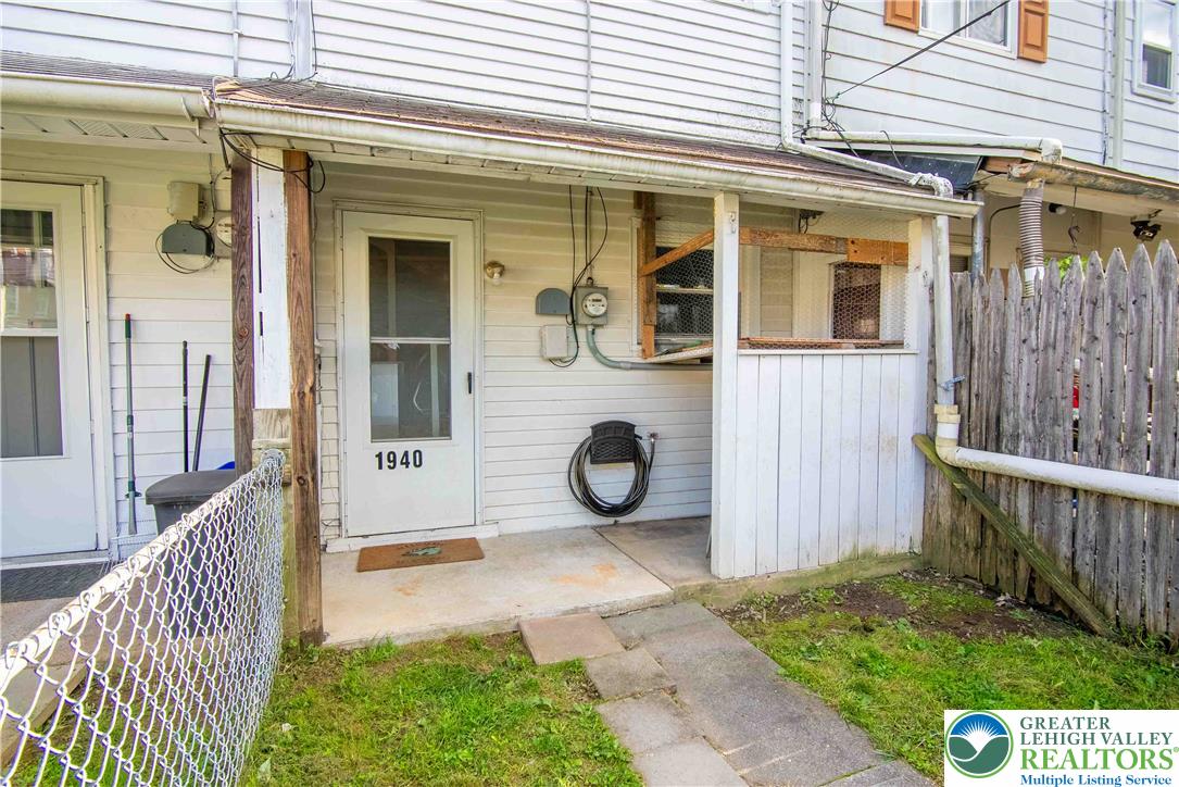 1940 Glendale Avenue Property Photo 16