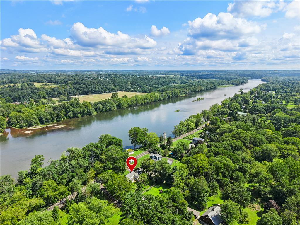 1442 River Road Property Photo 3
