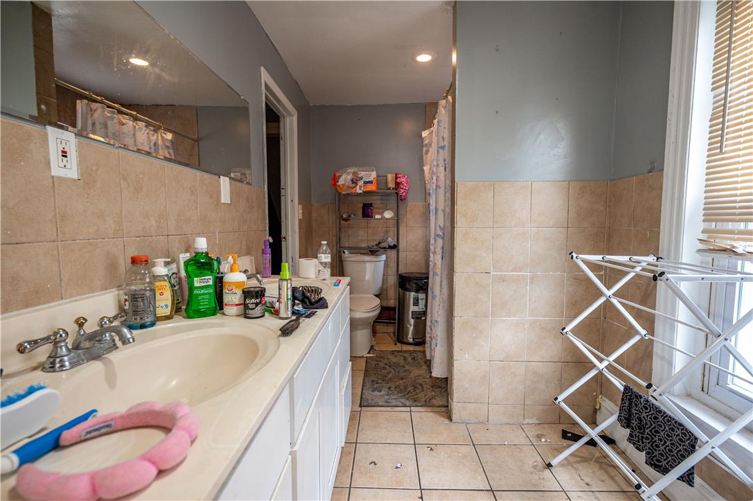 1138 West Maple Street Property Photo 16