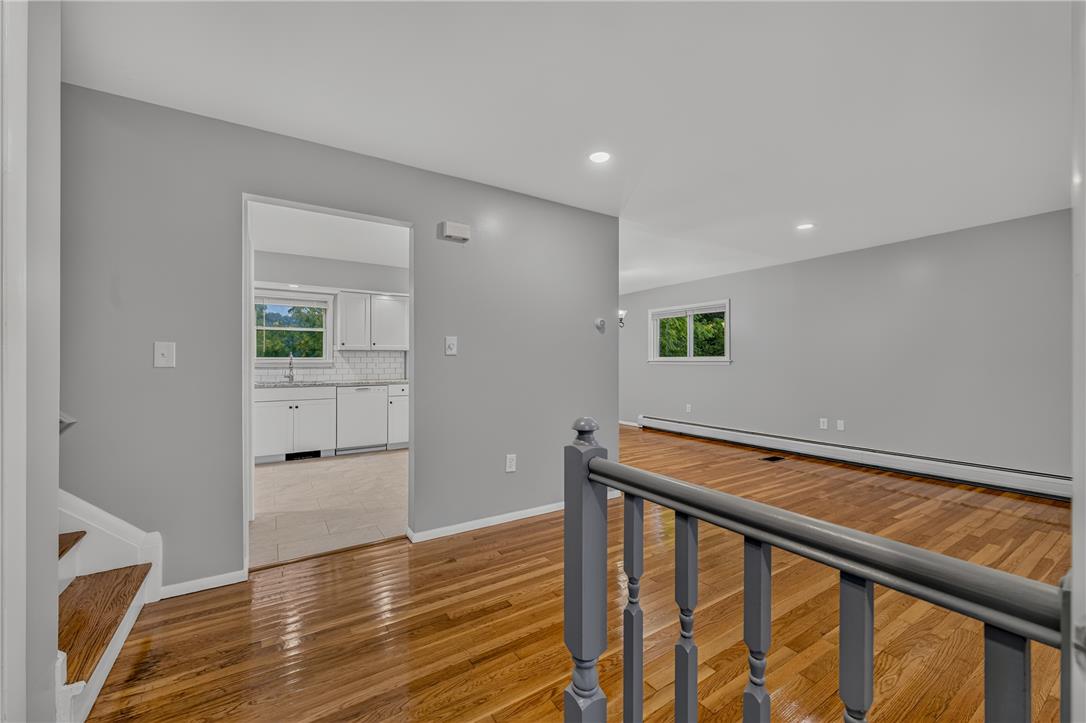 636 Snyder Street Property Photo 9