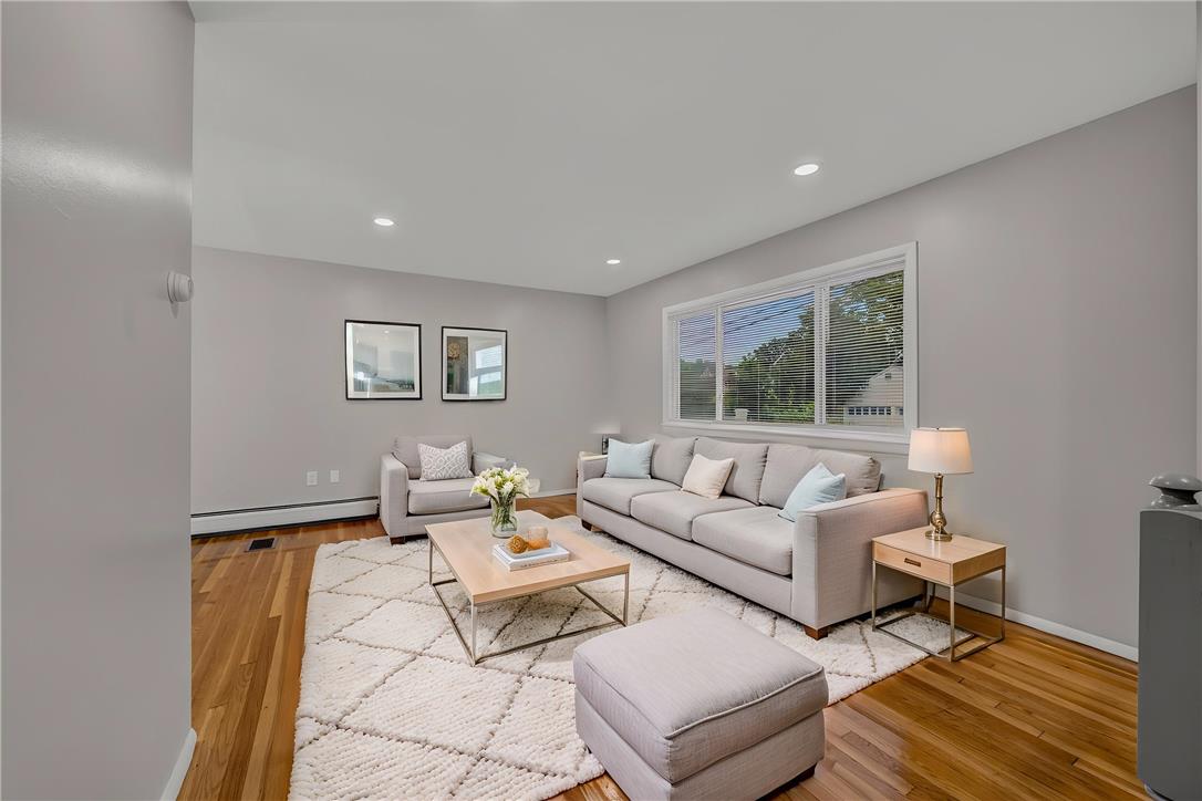 636 Snyder Street Property Photo 12