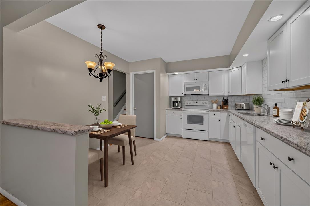 636 Snyder Street Property Photo 23