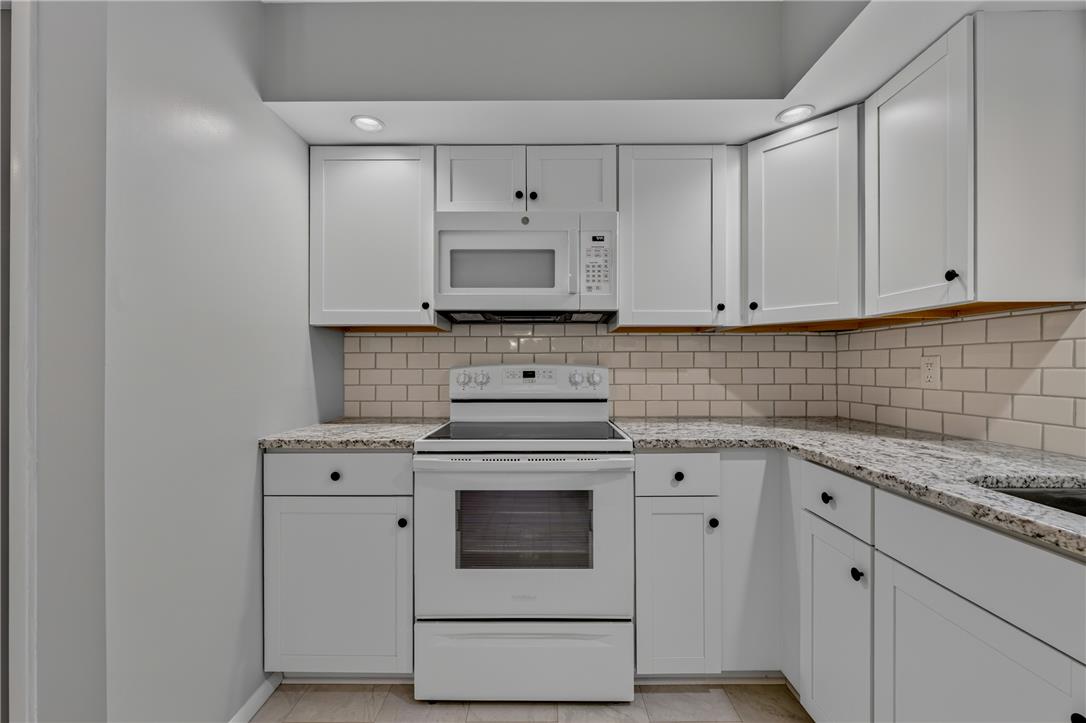 636 Snyder Street Property Photo 27