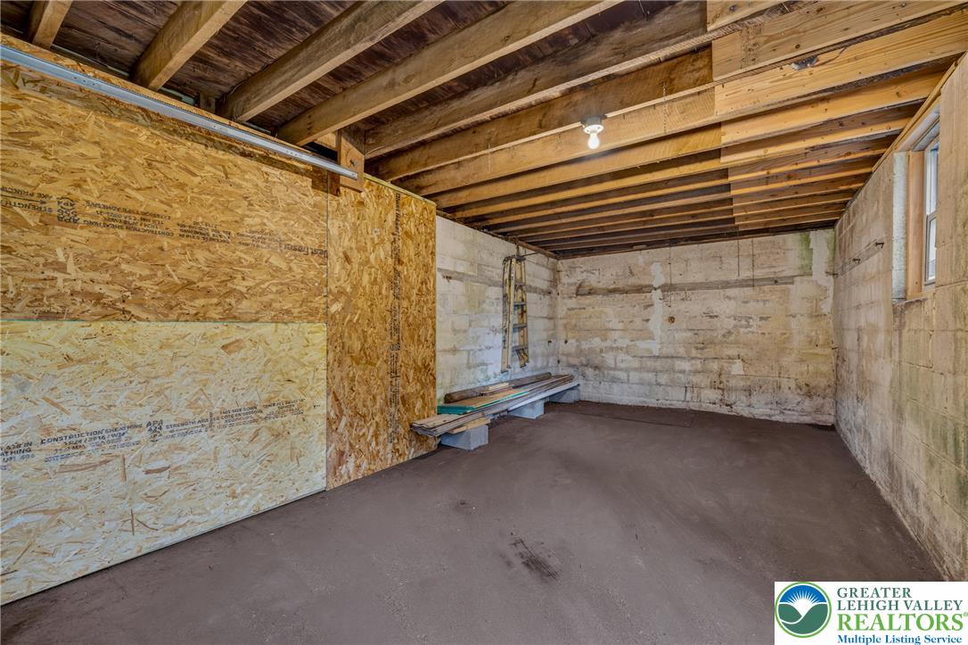 636 Snyder Street Property Photo 73
