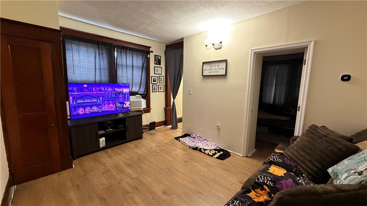 263 Lincoln Street Property Photo 5