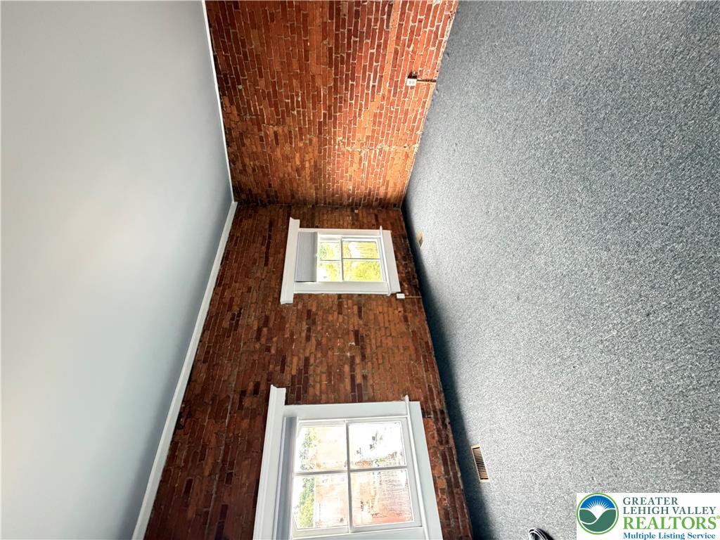 11 South 2nd Street 12 Property Photo 15