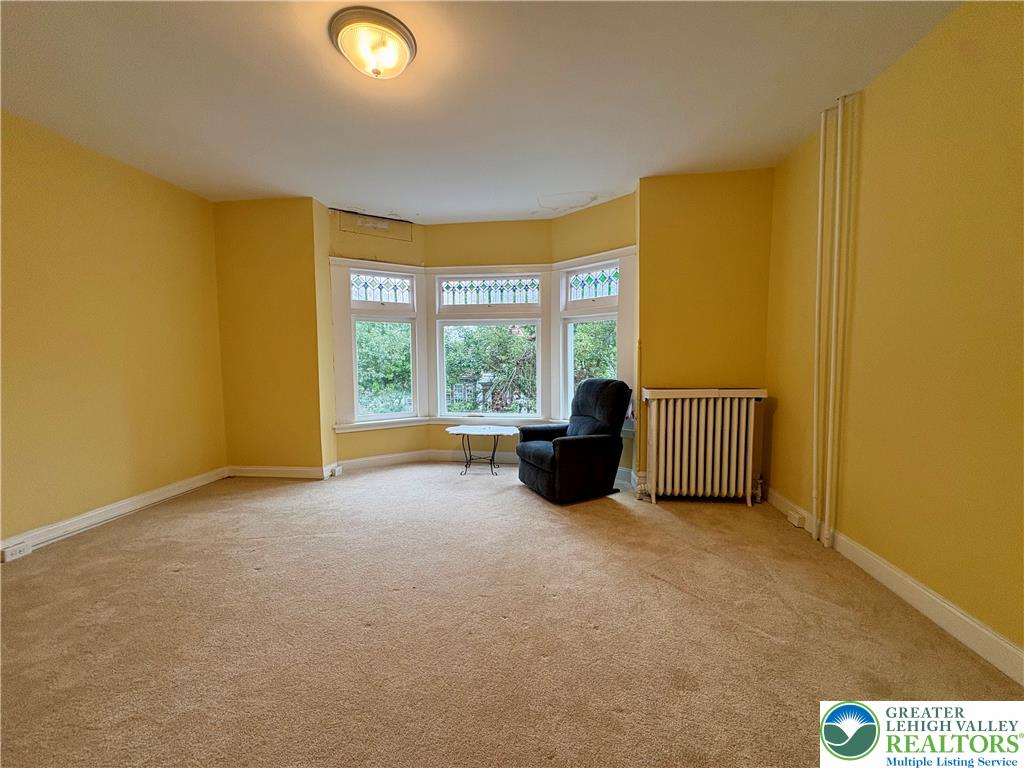 1633 West Linden Street Property Photo 9