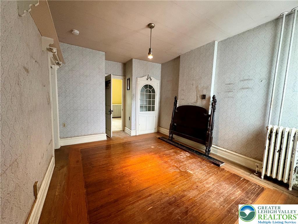 1633 West Linden Street Property Photo 12