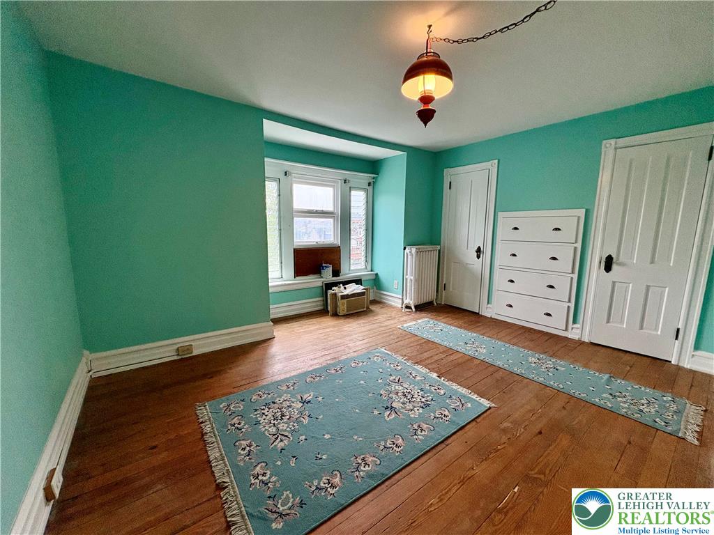 1633 West Linden Street Property Photo 17