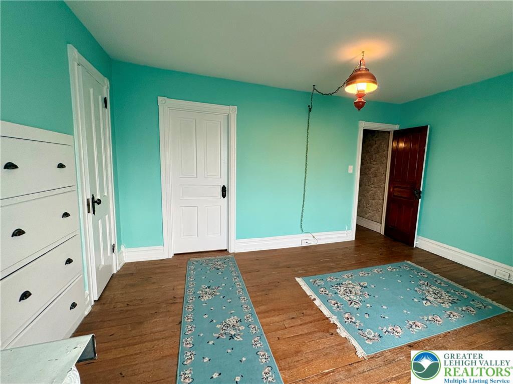1633 West Linden Street Property Photo 18