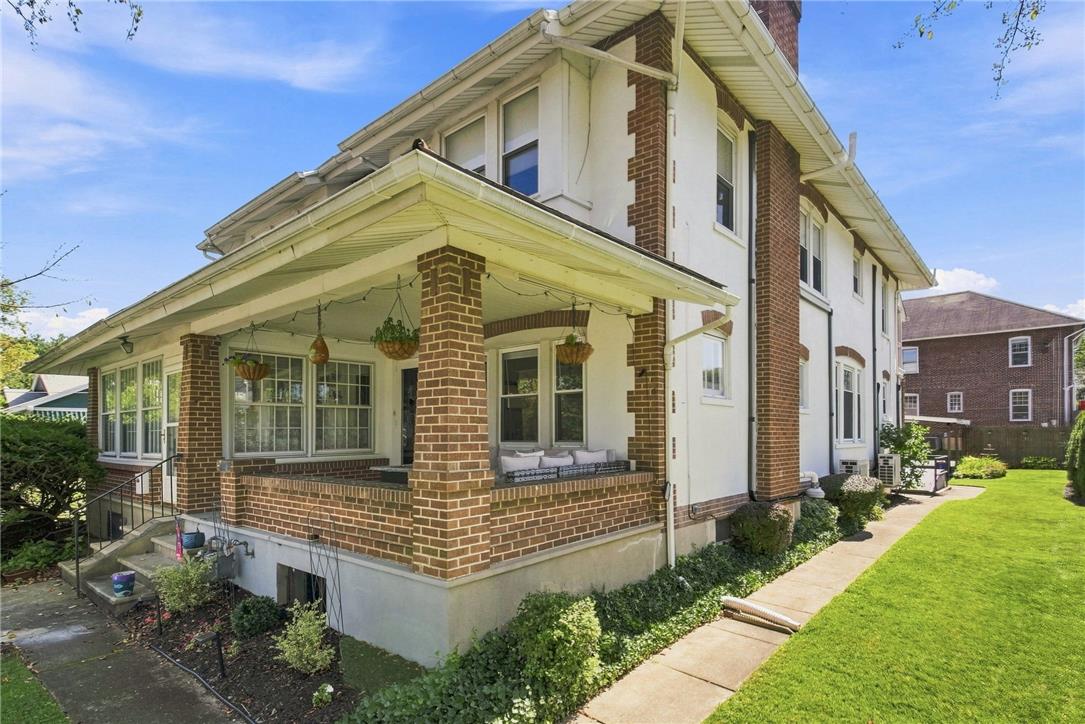 2530 Walnut Street Property Photo 2
