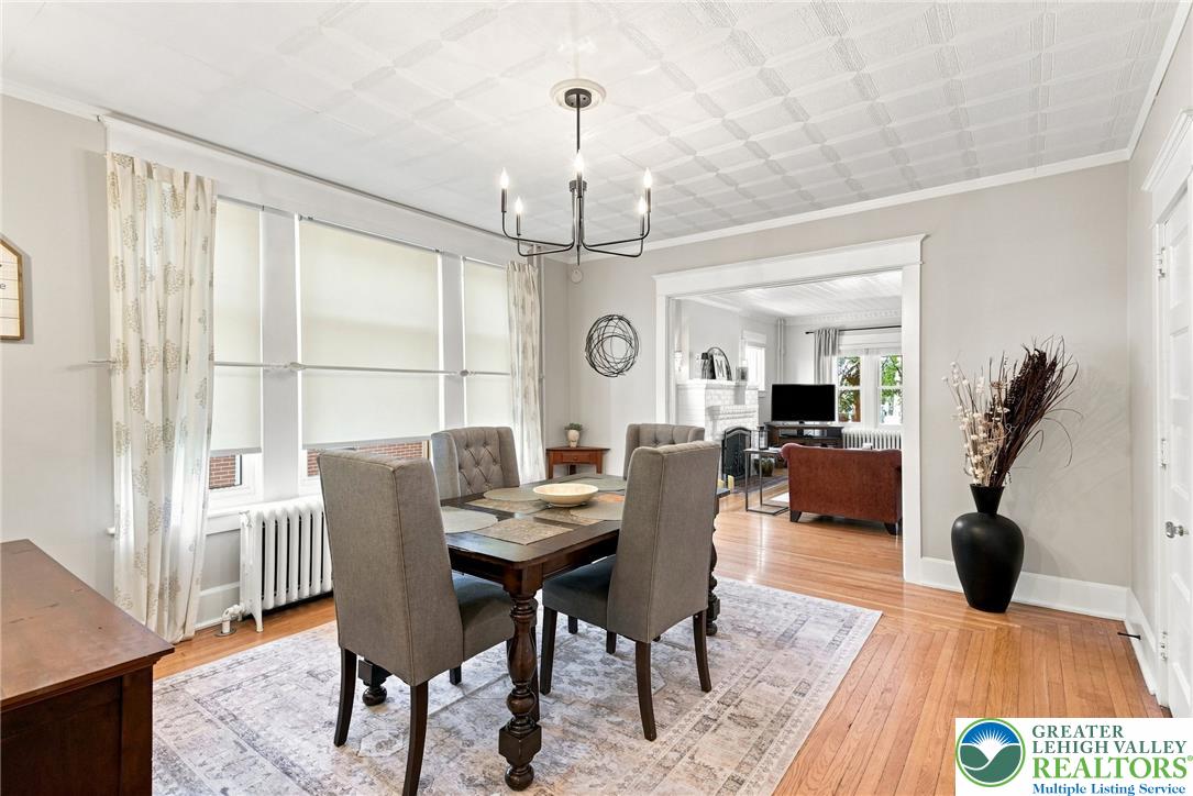 2530 Walnut Street Property Photo 9