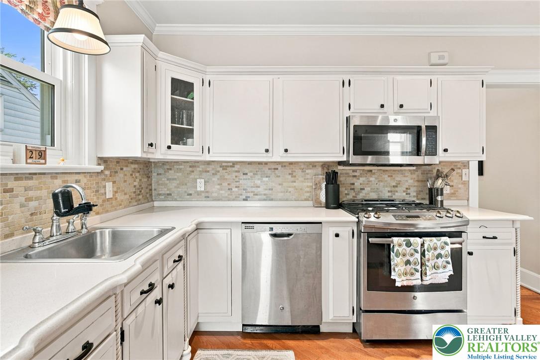 2530 Walnut Street Property Photo 11