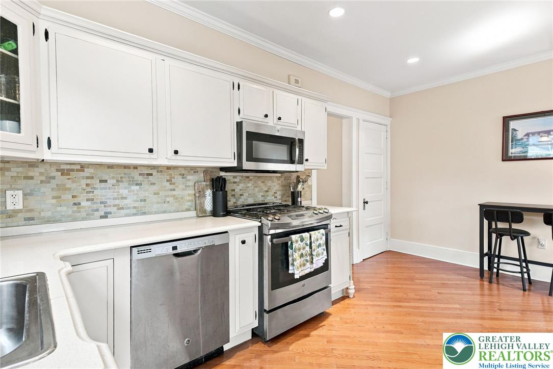2530 Walnut Street Property Photo 12