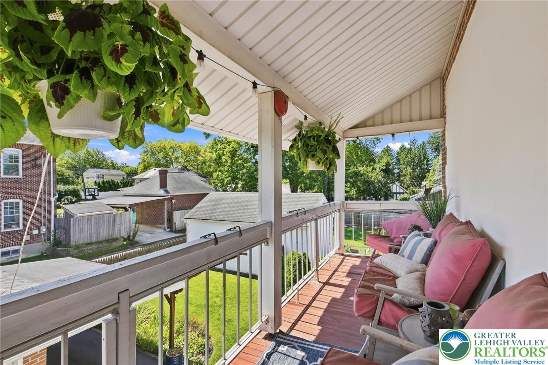 2530 Walnut Street Property Photo 29