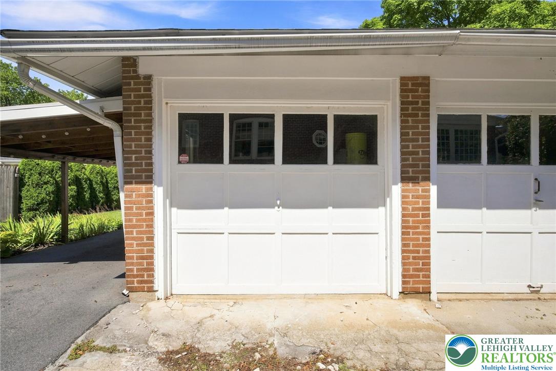 2530 Walnut Street Property Photo 35