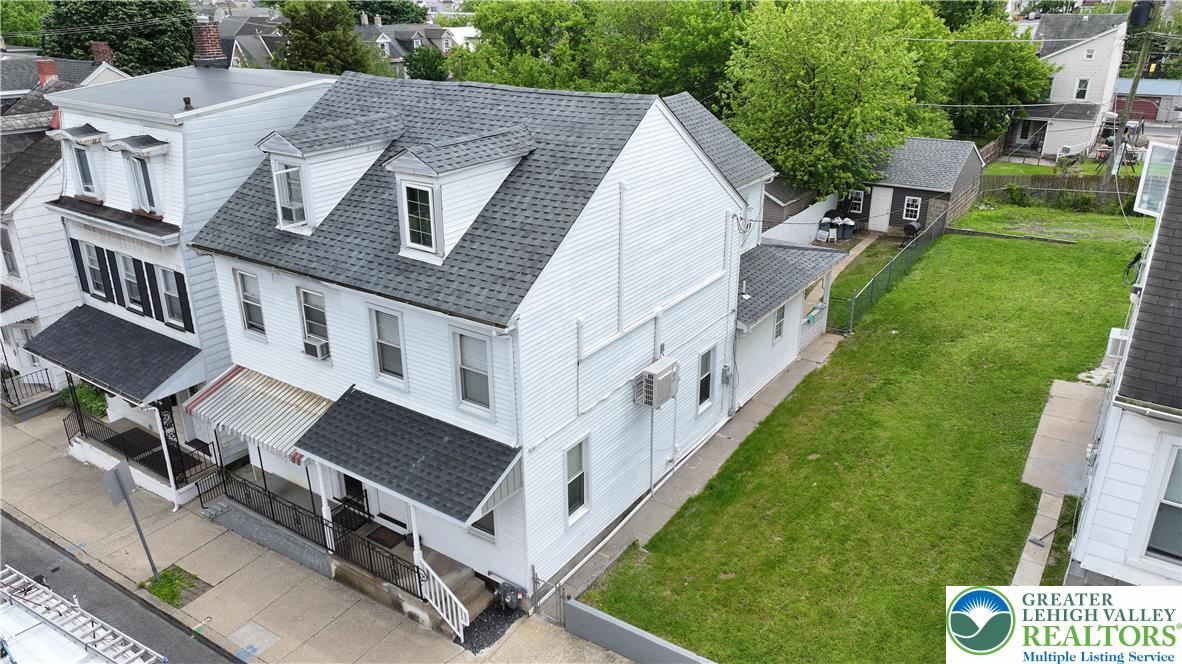 1316 Ferry Street Property Photo 1