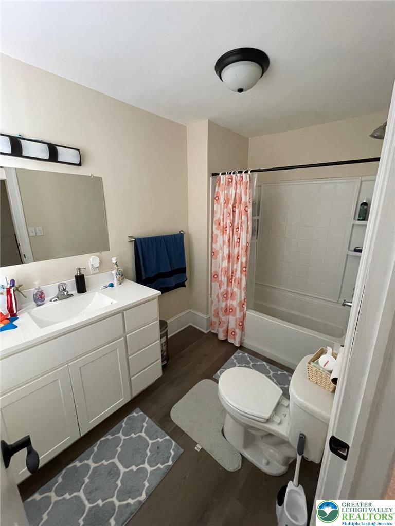 1316 Ferry Street Property Photo 13