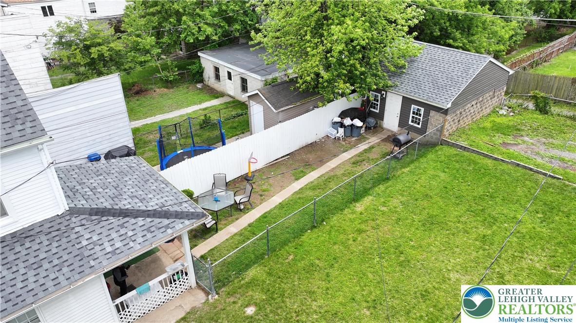1316 Ferry Street Property Photo 25