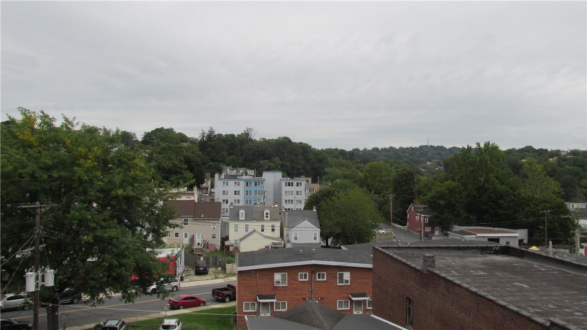 679 Northampton Street Property Photo 6